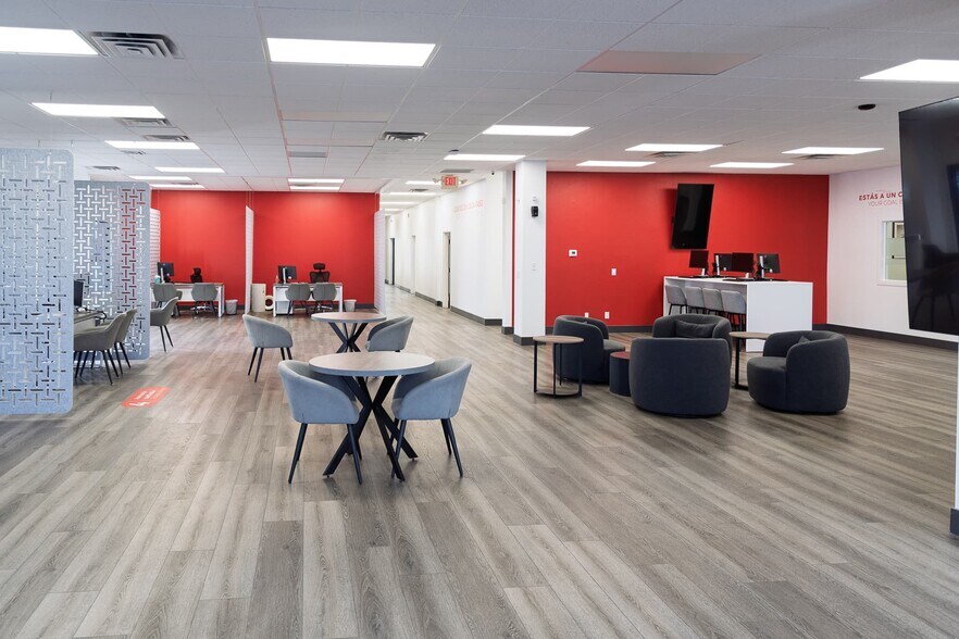 More Photos Of 3105 E Sahara Ave, Las Vegas Auto Repair For Lease