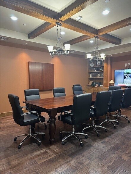 More Photos Of 11701 Bee Caves Rd, Austin Coworking Space