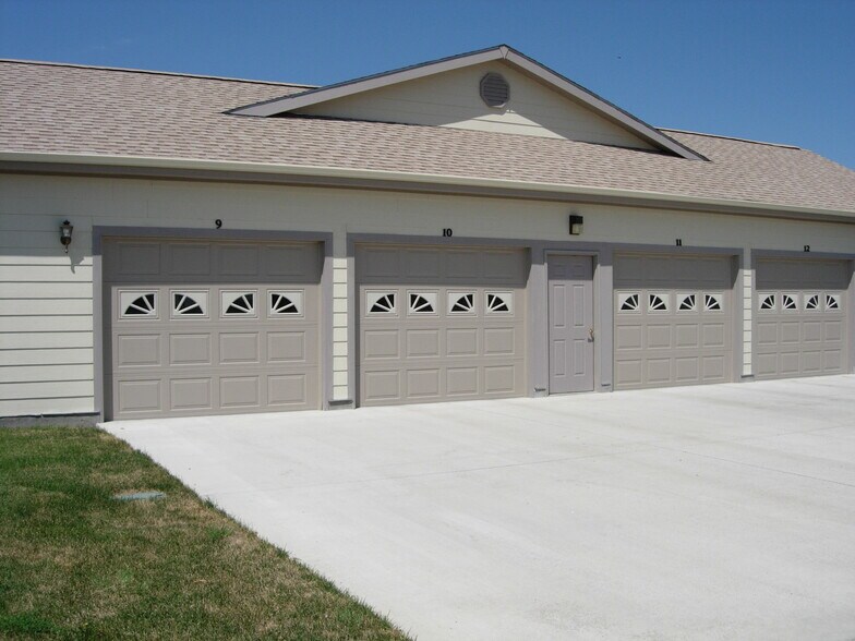 More Photos Of 255 E 8th Ave, Akron Apartments For Sale