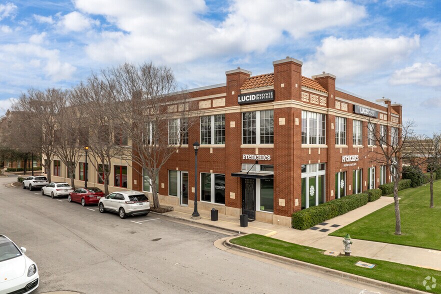 More Photos Of 1256 Main St, Southlake Unknown For Lease