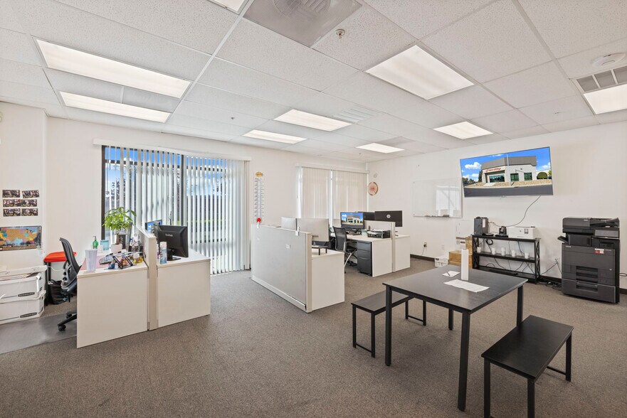 More Photos Of 401 Glass Ln, Modesto Warehouse For Sale