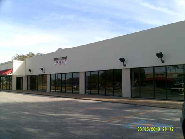 More Photos Of 613 Expressway 77, Harlingen Unknown For Lease
