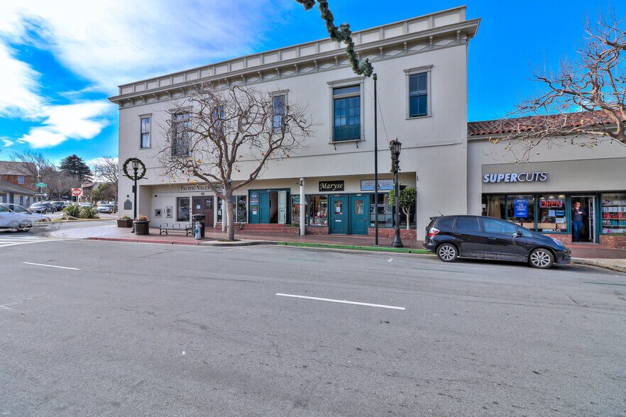 More Photos Of 486 Alvarado St, Monterey Storefront Retail Office For Lease