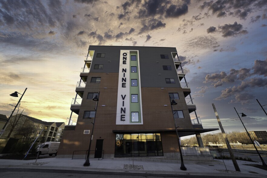 More Photos Of 1901 Vine St, Kansas City Multifamily For Sale