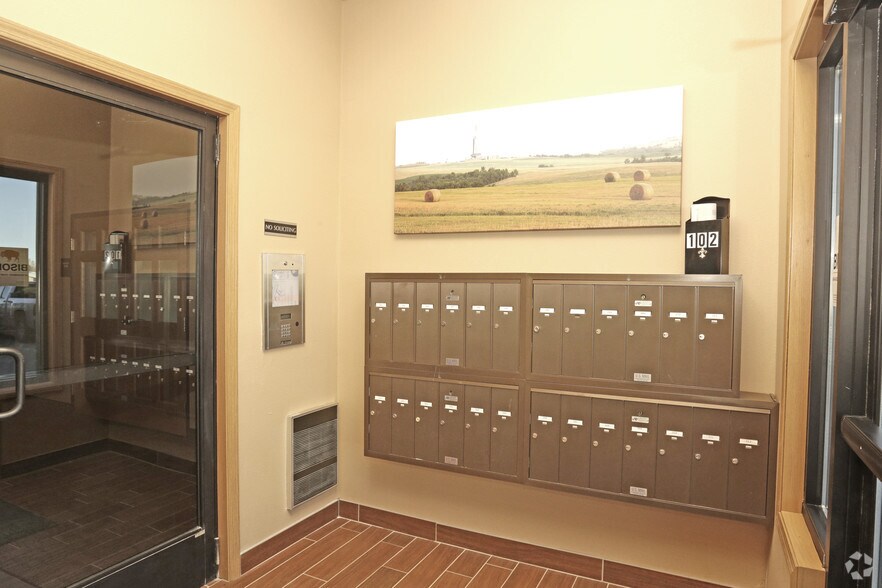 More Photos Of 501 12th Ave SE, Stanley Apartments For Lease