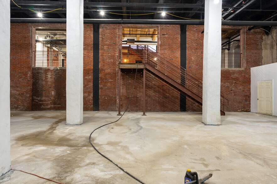 More Photos Of 1008-1010 Arch St, Philadelphia Apartments For Lease