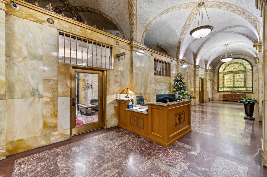 More Photos Of 730 17th St, Denver Office For Sale