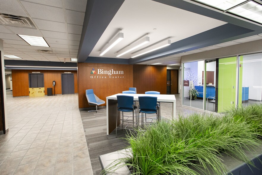 More Photos Of 30600-30700 - 30800 Telegraph Rd, Bingham Farms Unknown For Lease