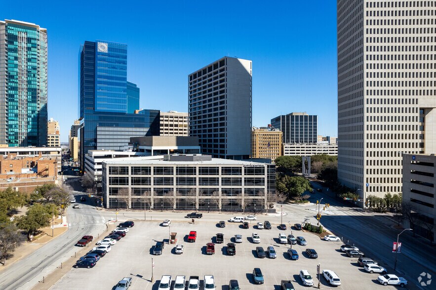 More Photos Of 600 W 6th St, Fort Worth Office For Lease