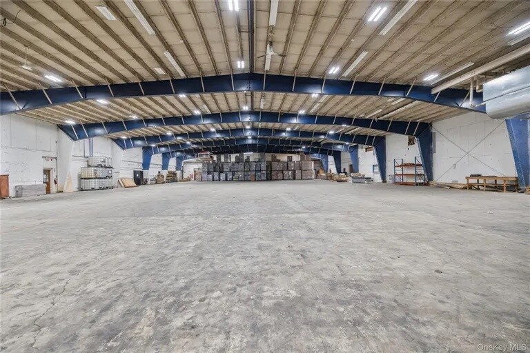 More Photos Of 380 NY-210, Stony Point Warehouse For Lease