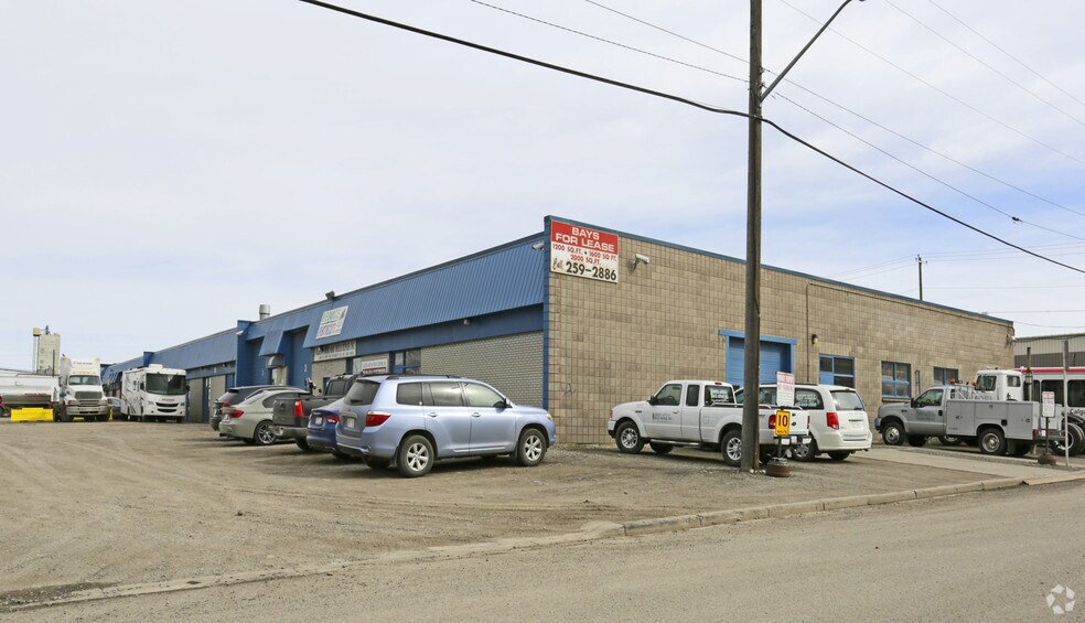 More Photos Of 4150 14A St SE, Calgary Warehouse For Lease