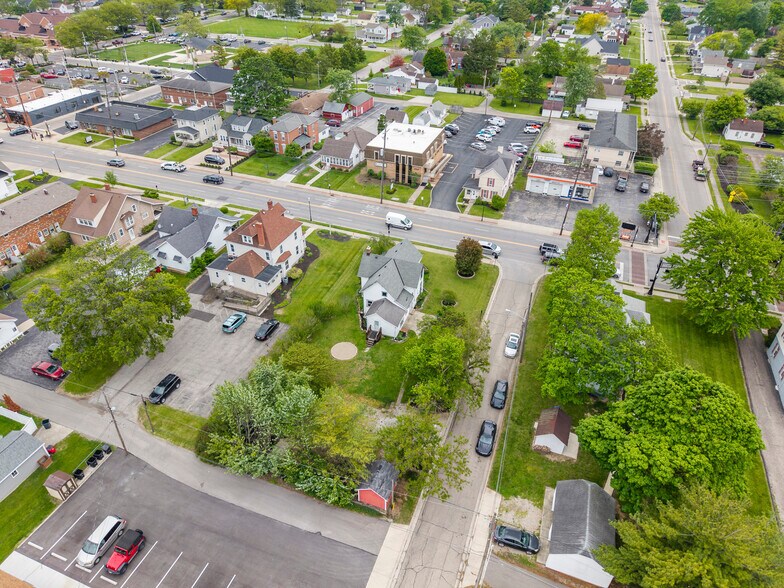 More Photos Of 4103 Broadway, Grove City Freestanding For Sale