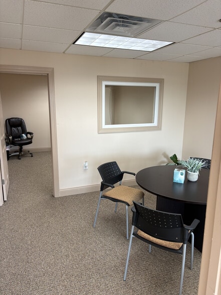 More Photos Of 2109 Parkway Dr, Saint Peters Industrial For Lease