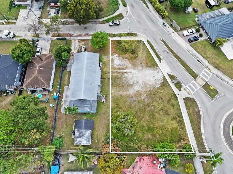 More Photos Of 17611 SW 102nd Ave, Miami Land For Sale