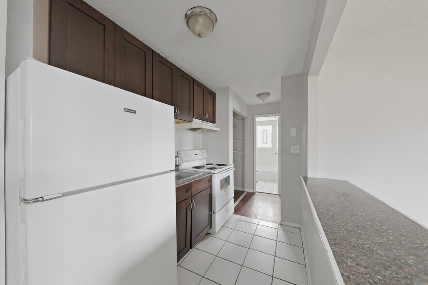 More Photos Of 1209 W Galbraith Rd, Cincinnati Apartments For Sale