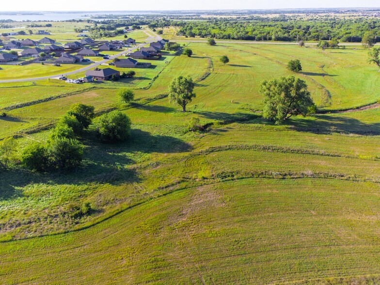 More Photos Of US Highway 277, Elgin Land For Sale