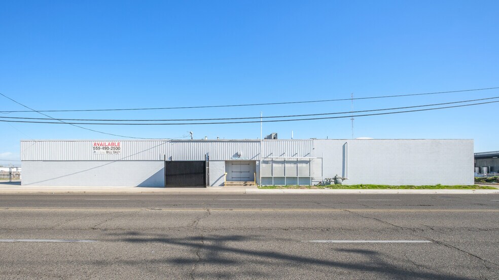 More Photos Of 2641 S Maple Ave, Fresno Warehouse For Lease