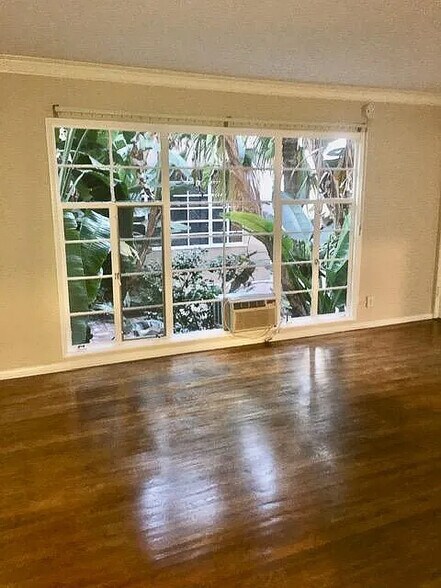 More Photos Of , Los Angeles Multifamily For Sale
