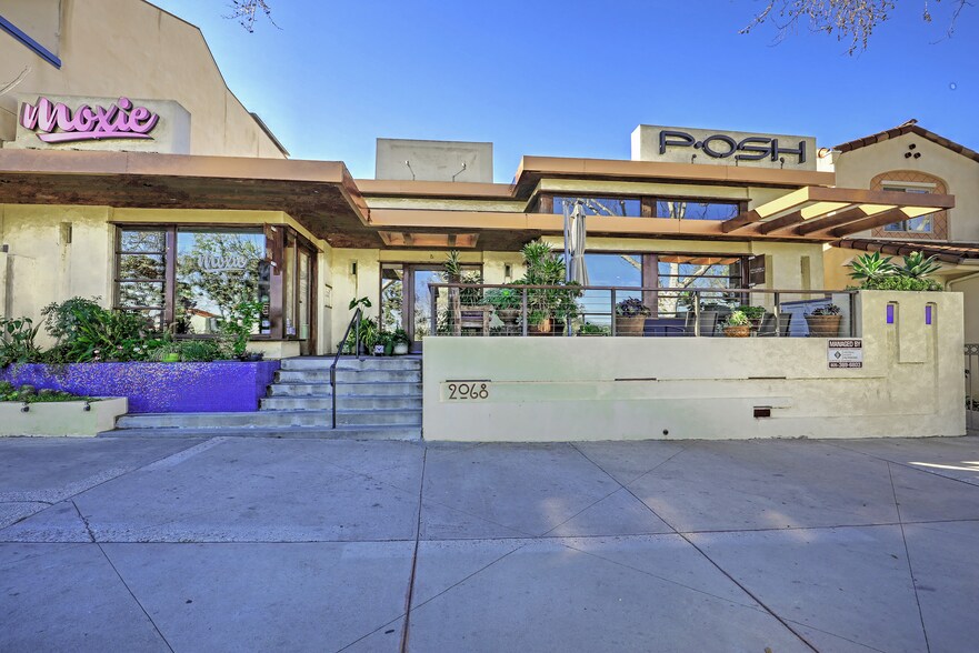 Primary Photo Of 2068 Ventura Blvd, Camarillo Freestanding For Sale