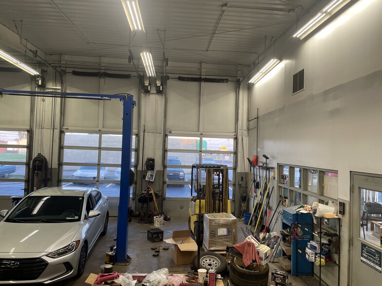 More Photos Of 2255 George Urban Blvd, Depew Auto Repair For Sale