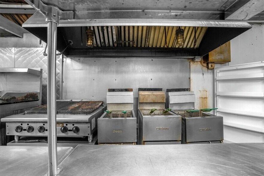 More Photos Of 3006 Lewis Run Rd, Clairton Restaurant For Sale