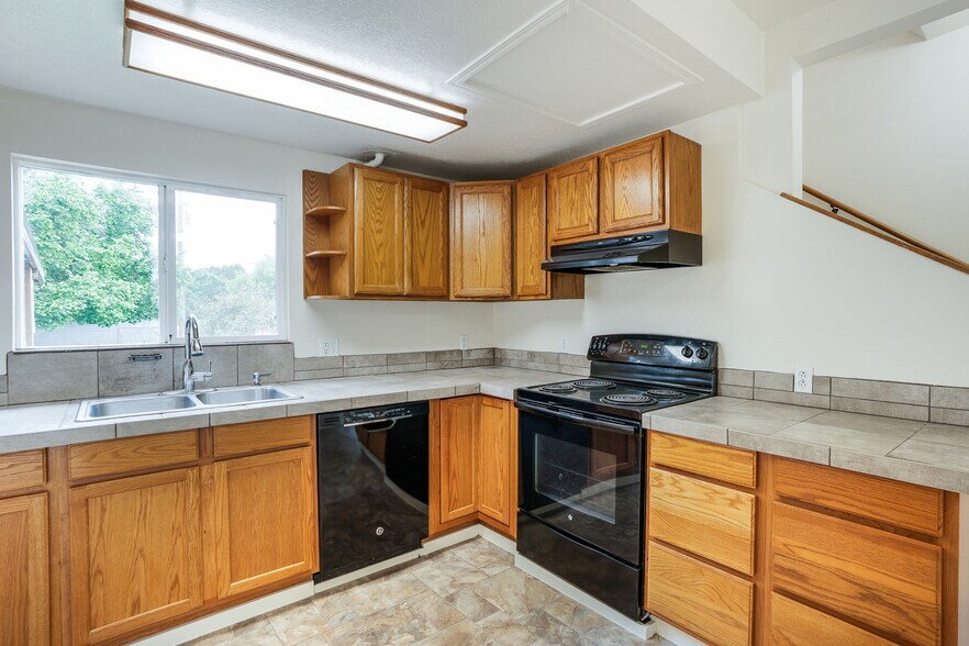 More Photos Of 1133 Irvington Dr, Eugene Land For Sale