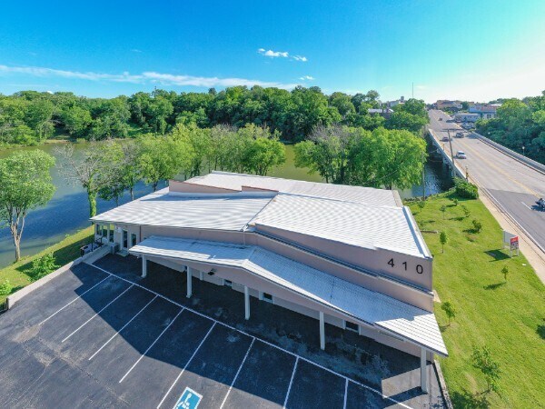 More Photos Of 410 Dinah Shore Blvd, Winchester Office Residential For Sale