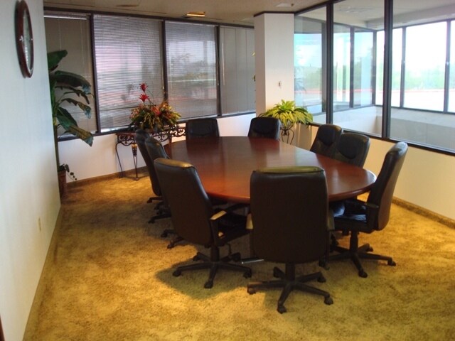 More Photos Of 1330 E 8th St, Odessa Office For Lease