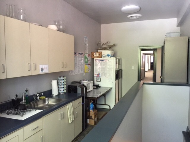 More Photos Of 1017 Macdonald Ave, Richmond Office Residential For Lease