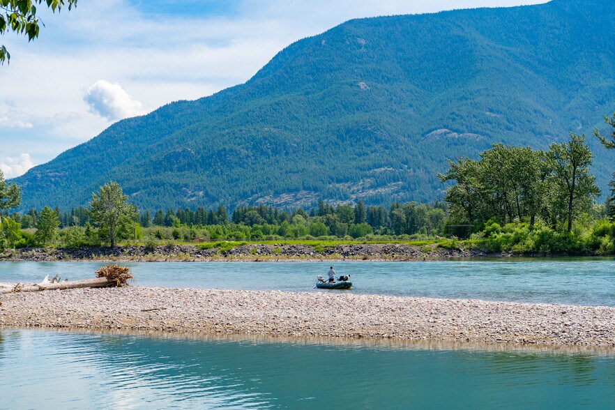 More Photos Of 659 US Highway 2 E, Columbia Falls Manufactured Housing Mobile Home Park For Sale