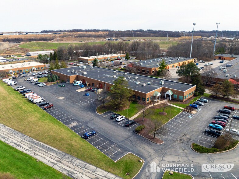 More Photos Of 9775 Rockside Rd, Valley View Unknown For Lease
