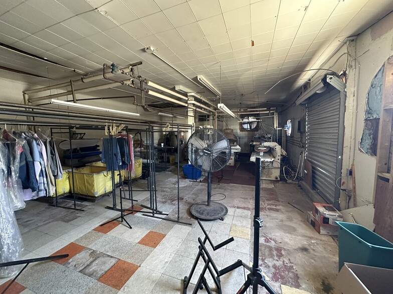 More Photos Of 190 S Commerce St, Frankston Restaurant For Sale