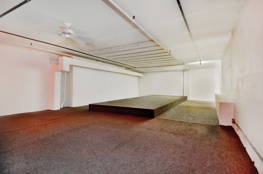 More Photos Of 133 Eldridge St, New York Storefront Retail Residential For Lease