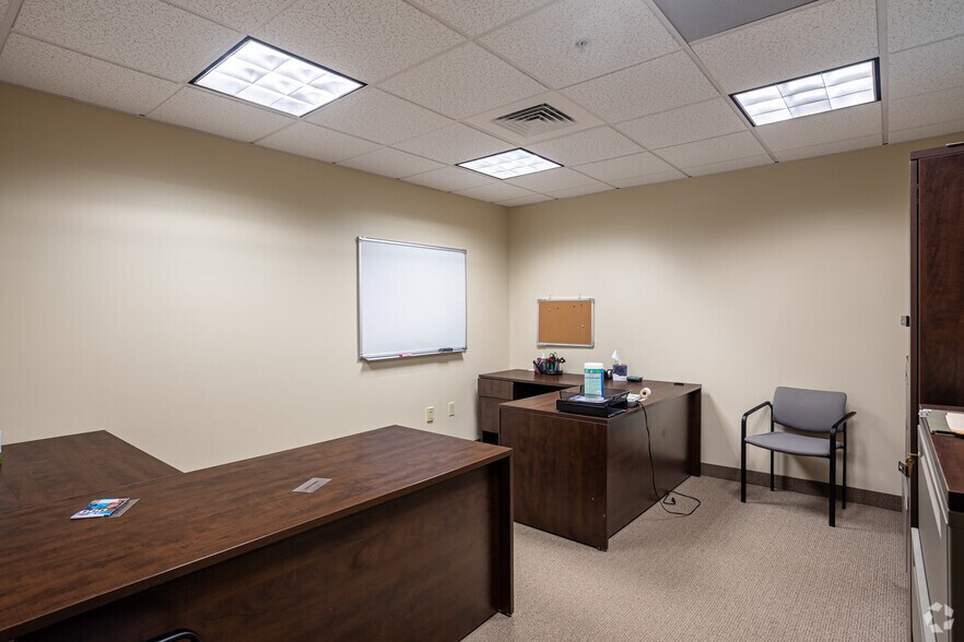 More Photos Of 1405 S County Trl, East Greenwich Medical For Lease