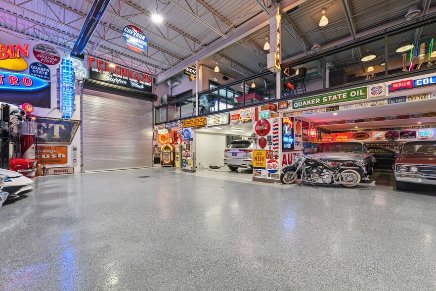 More Photos Of 935 Sherwood Ave, Coquitlam Warehouse For Sale