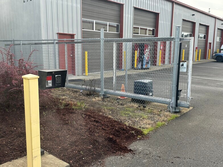 More Photos Of 2799 E Bakerview Rd, Bellingham Light Distribution For Lease