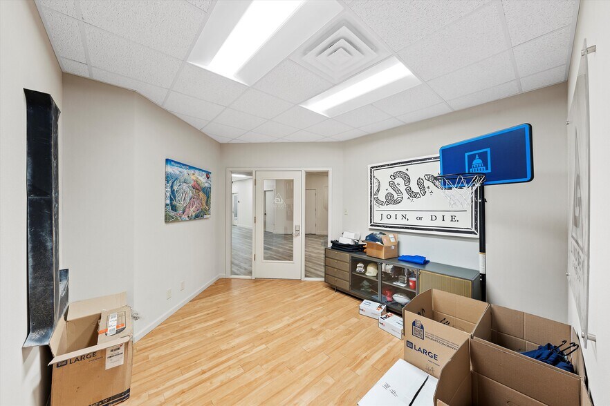 More Photos Of 8225 Central Park Dr, Woodway Office For Sale