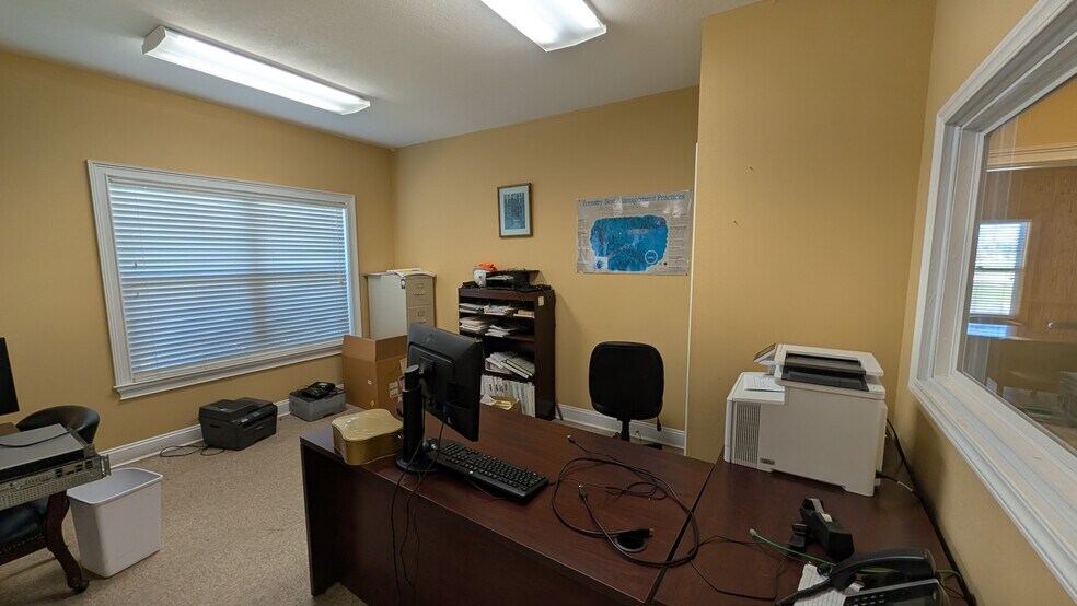 More Photos Of 1509 S Byron Butler Pky, Perry Manufacturing For Lease