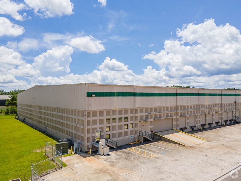 More Photos Of 2001-2003 Ellis Rd N, Jacksonville Manufacturing For Lease