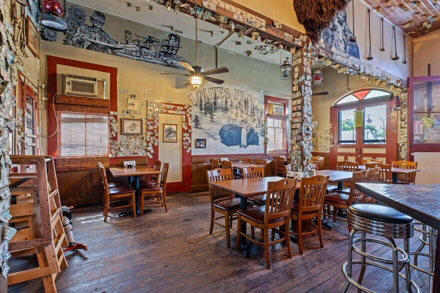 More Photos Of 30048 Yosemite Blvd, La Grange Bar For Sale