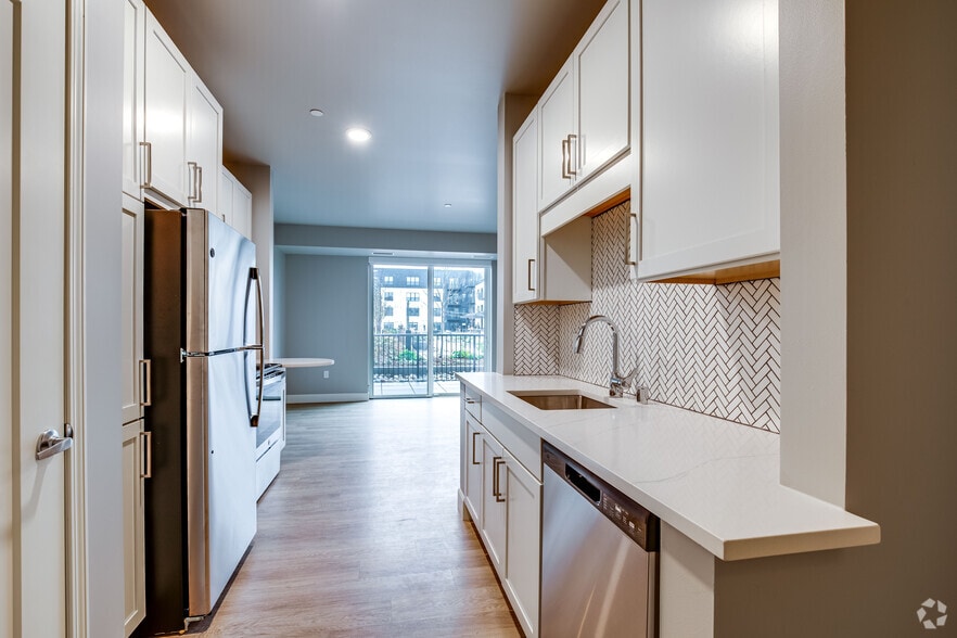 More Photos Of 800 Cretin Ave S, Saint Paul Apartments For Lease