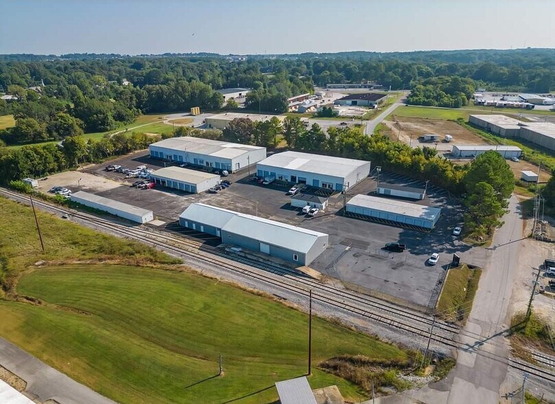 More Photos Of 123-139 Ragland Rd, Jackson Warehouse For Lease