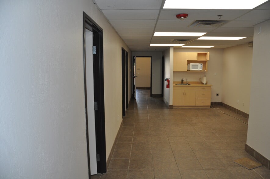 More Photos Of 1324 N Farrell Ct, Gilbert Warehouse For Sale