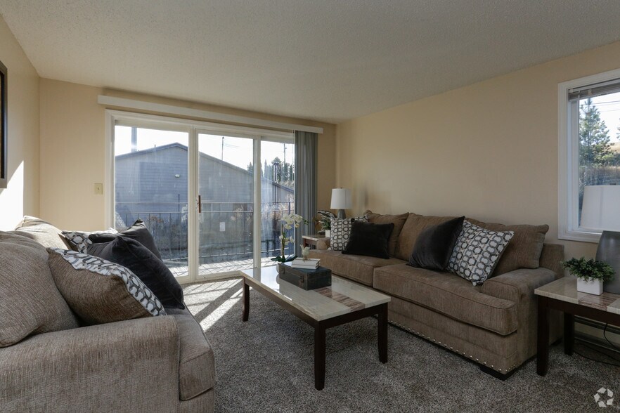 More Photos Of 1118 Oakland St, Cheney Apartments For Sale