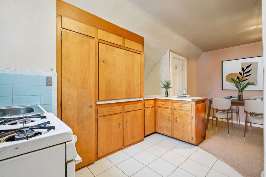 More Photos Of 327 Central St, Saugus Office For Sale