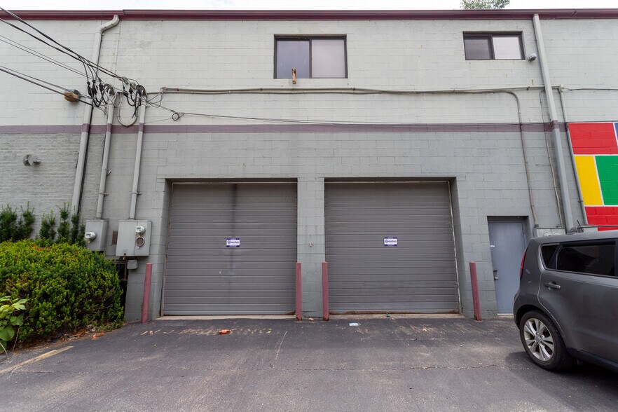 More Photos Of 145-149 Sandy Creek Rd, Verona Flex For Sale