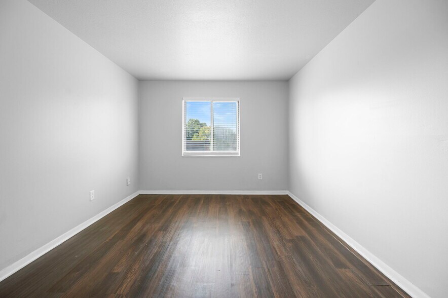 More Photos Of 3204 Mozart Ave, Cincinnati Apartments For Sale