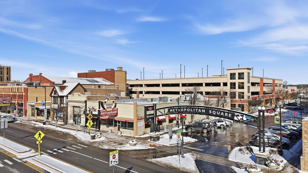 More Photos Of 1461 Market St, Des Plaines Parking Garage For Sale