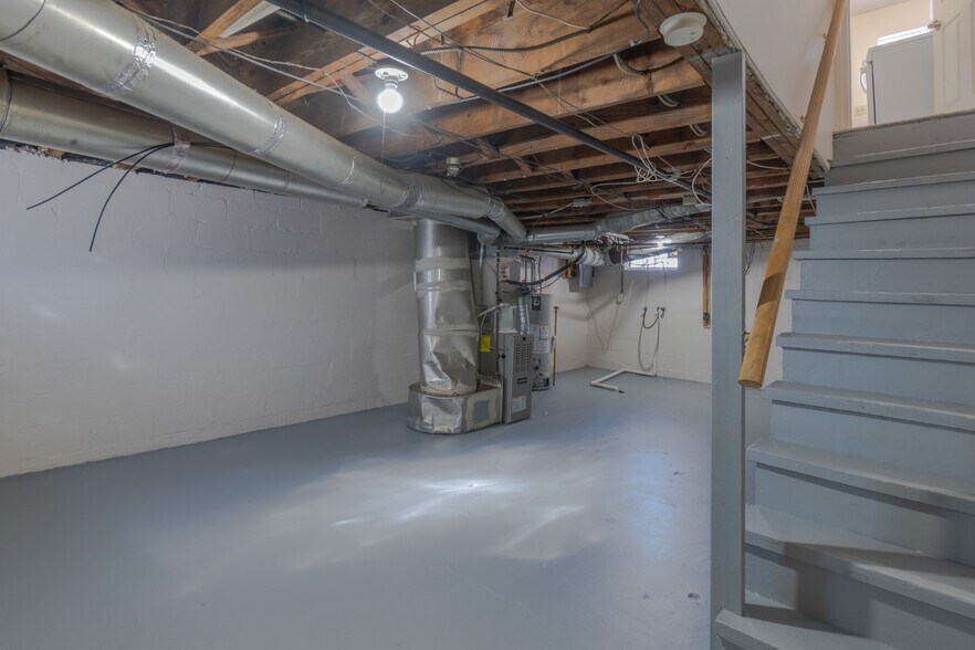 More Photos Of 299-377 Mayfair Blvd, Columbus Apartments For Sale