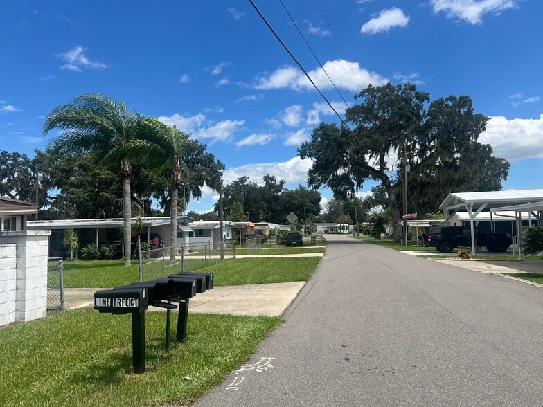 More Photos Of 10212 County Road 44, Leesburg Manufactured Housing Mobile Home Park For Sale
